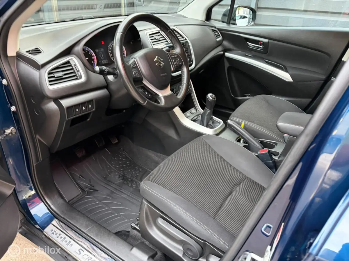 1.0 Boosterjet Trekhaak Navi Cruise LED