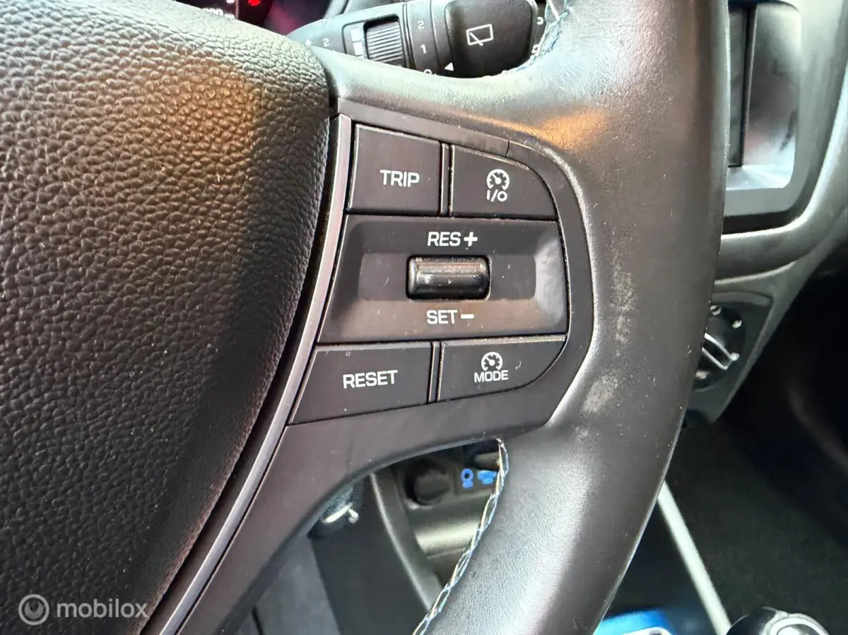 1.0 Boosterjet Trekhaak Navi Cruise LED