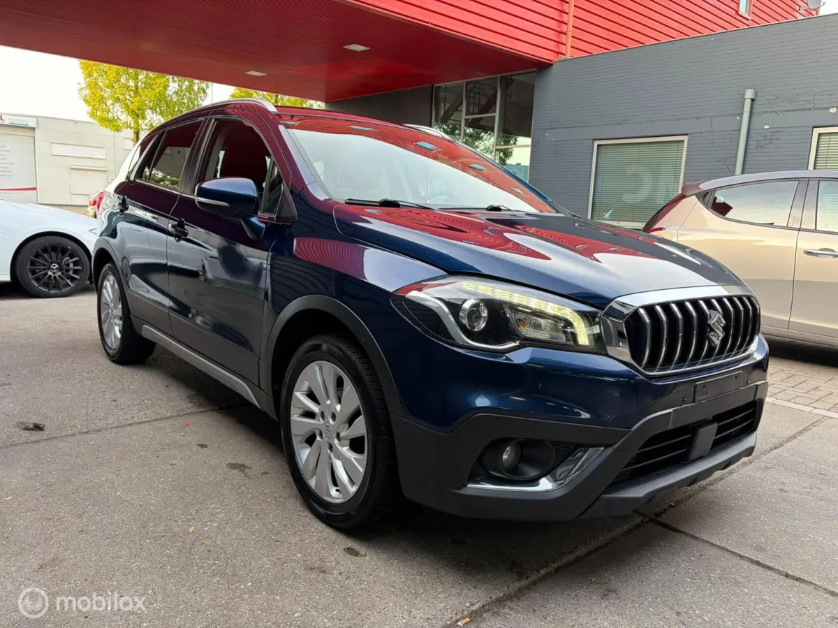 1.0 Boosterjet Trekhaak Navi Cruise LED