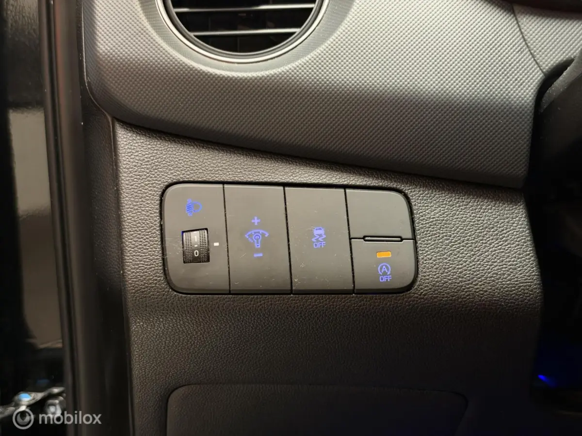 1.0i i-Motion Premium Leer|Clima|CarPlay|LED