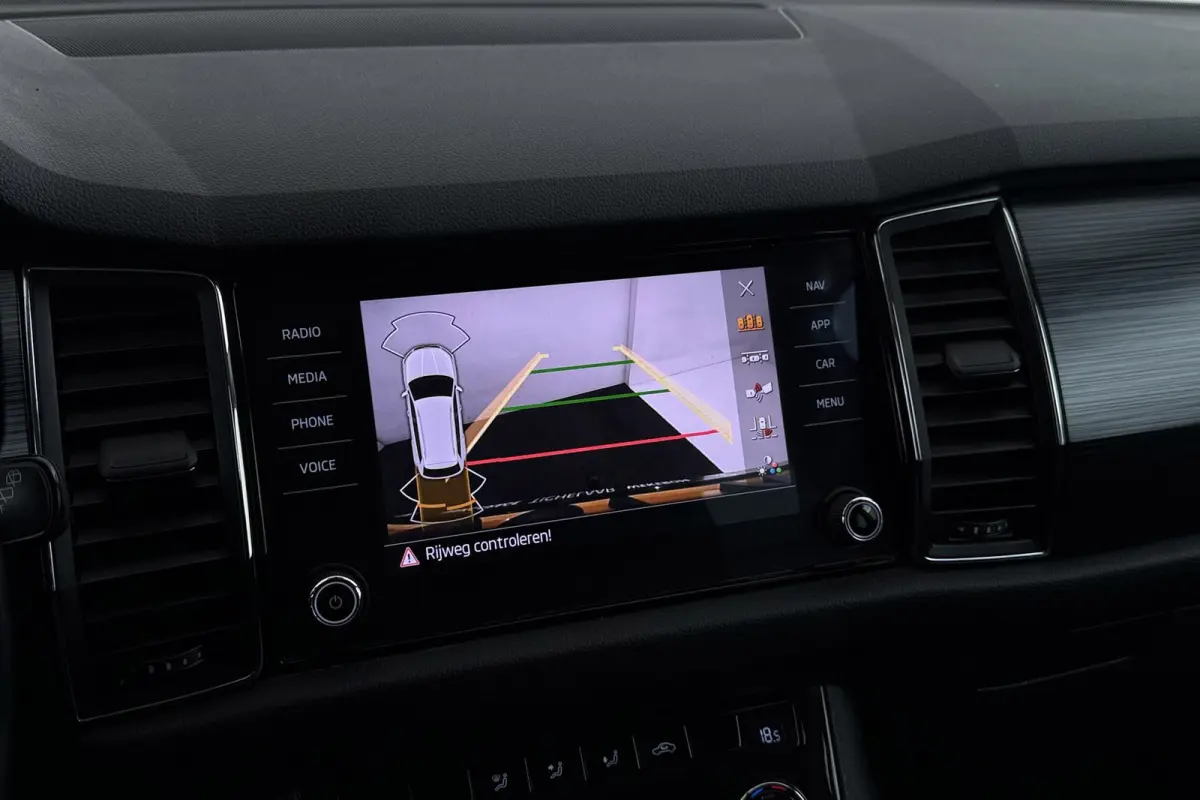 1.5 TSI Business Edition | Uitklap Trekhaak | CarPlay | Camera | Org NL | Canton Audio | 20" Velgen |