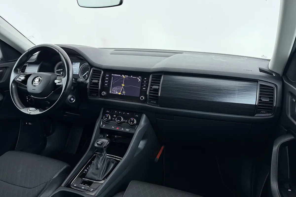 1.5 TSI Business Edition | Uitklap Trekhaak | CarPlay | Camera | Org NL | Canton Audio | 20" Velgen |