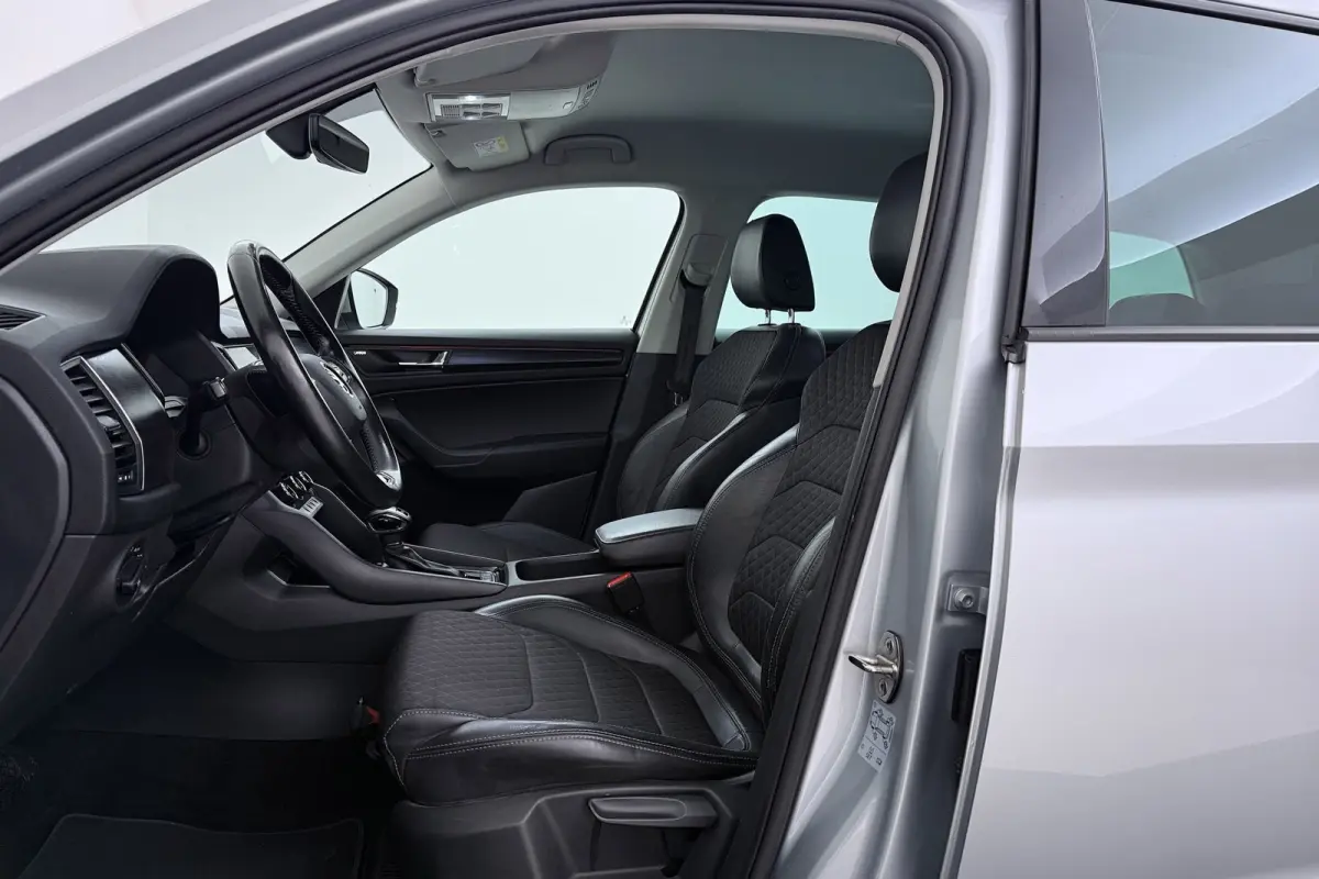1.5 TSI Business Edition | Uitklap Trekhaak | CarPlay | Camera | Org NL | Canton Audio | 20" Velgen |