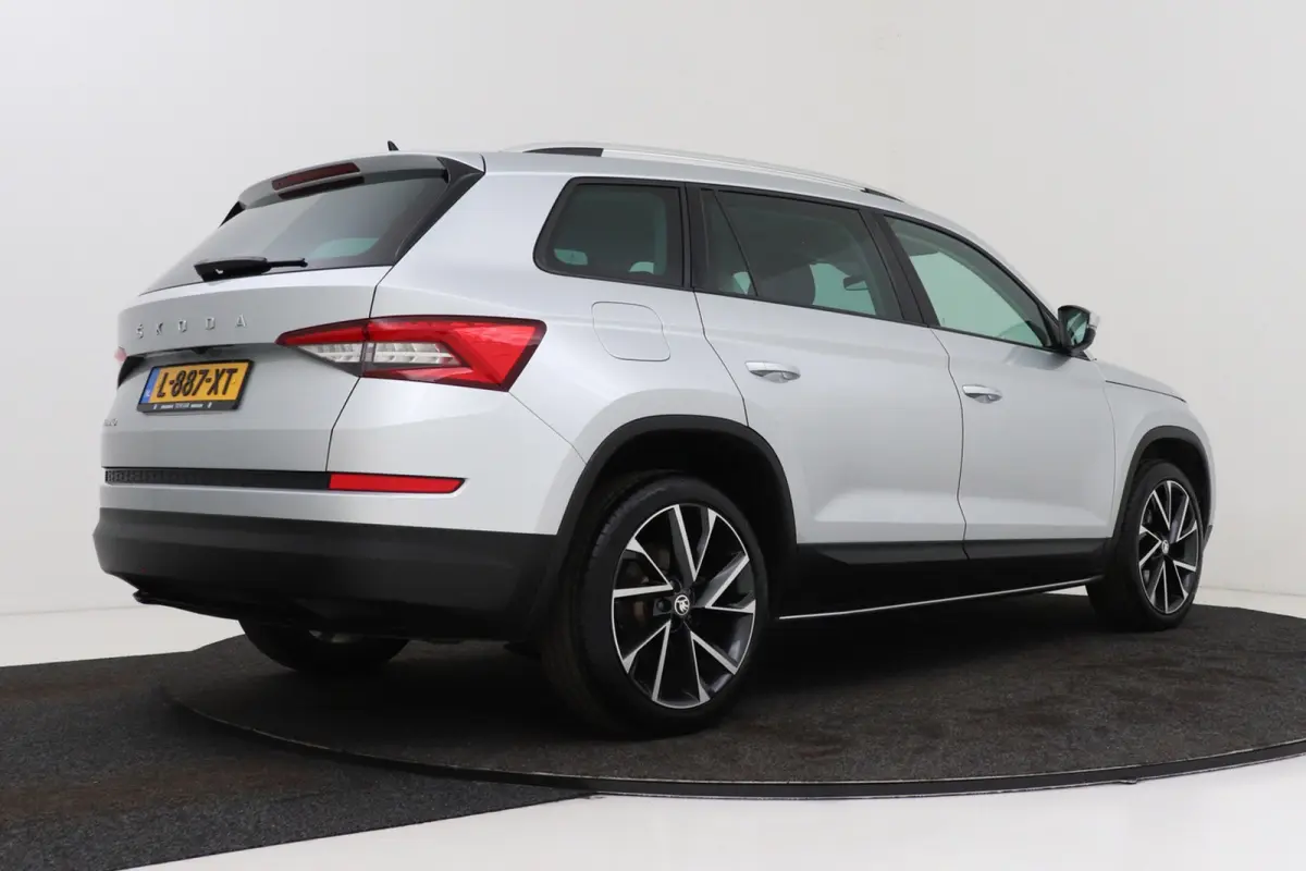 1.5 TSI Business Edition | Uitklap Trekhaak | CarPlay | Camera | Org NL | Canton Audio | 20" Velgen |