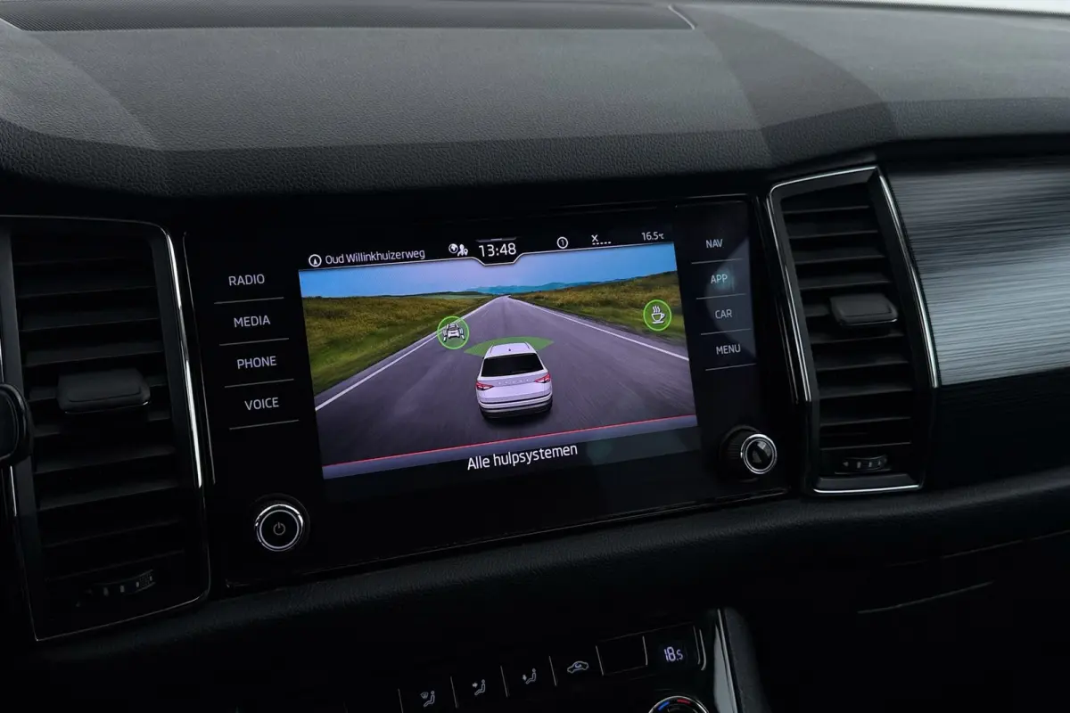 1.5 TSI Business Edition | Uitklap Trekhaak | CarPlay | Camera | Org NL | Canton Audio | 20" Velgen |