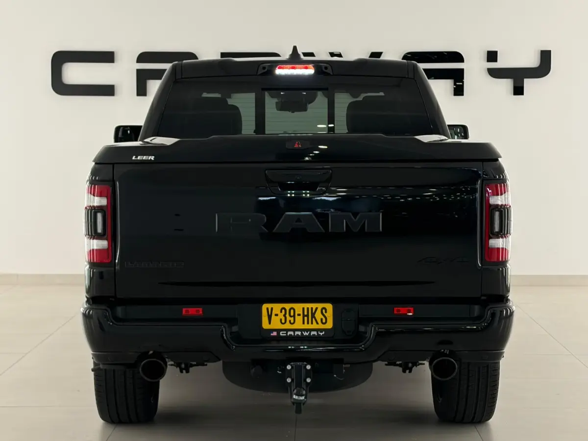 1500 5.7 V8 4x4 Laramie Night