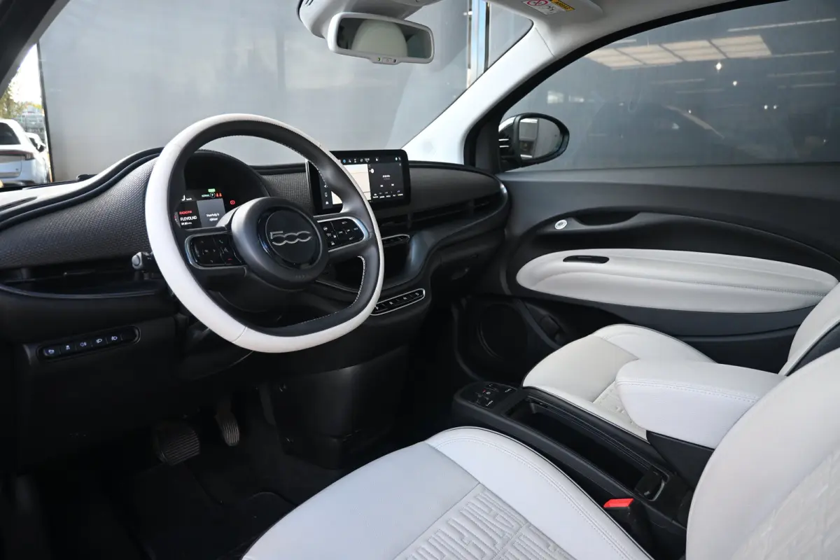 La Prima 42 kWh 96%SOH! 3 Fase | Panoramadak | Vol-Leder | Navigatie | Adaptive Cruise Control | Dodehoekdetectie | !!