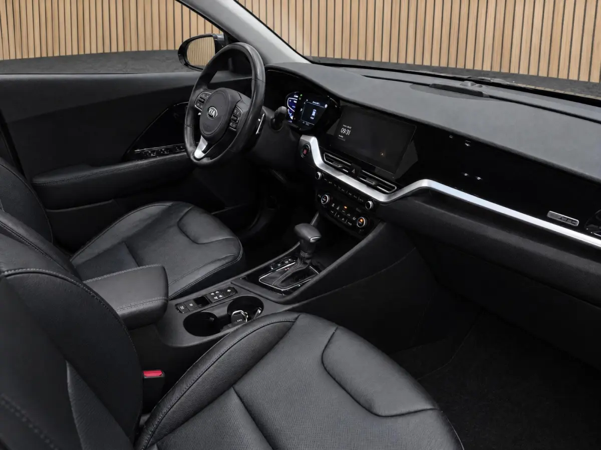 1.6 GDi PHEV ExecutiveLine Dealer onderhouden | Trekhaak | Stoel + stuurverwarming | Carplay | ACC |