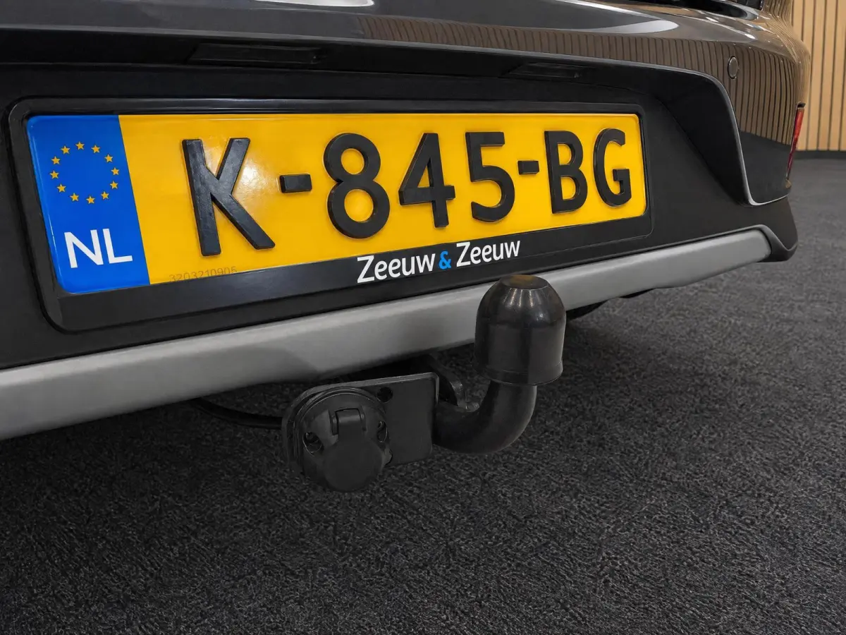 1.6 GDi PHEV ExecutiveLine Dealer onderhouden | Trekhaak | Stoel + stuurverwarming | Carplay | ACC |