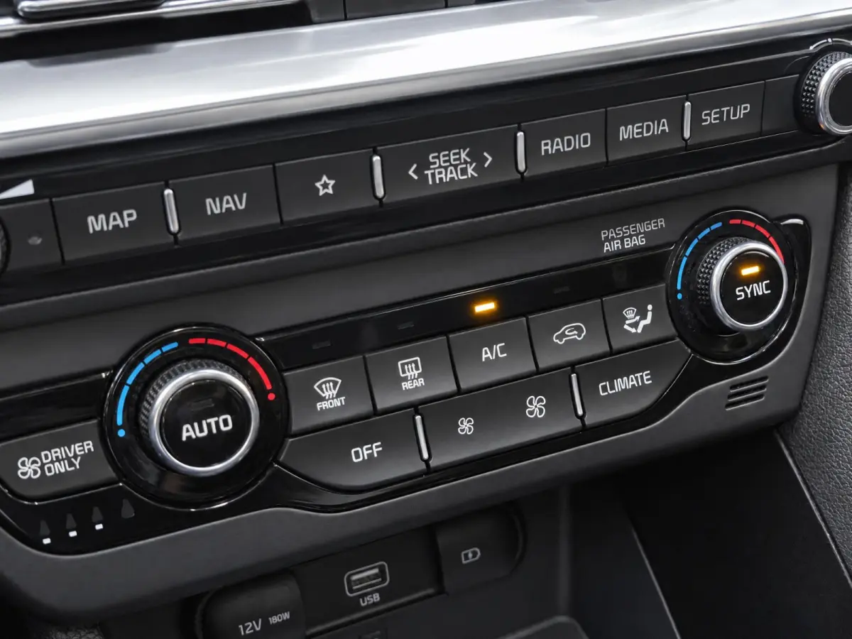 1.6 GDi PHEV ExecutiveLine Dealer onderhouden | Trekhaak | Stoel + stuurverwarming | Carplay | ACC |
