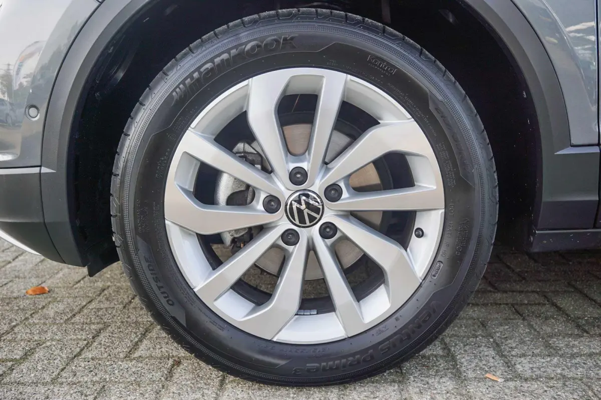 1.0 TSI 115pk Life Edition | Achteruitrijcamera | Apple Carplay & Android Auto | Climatronic
