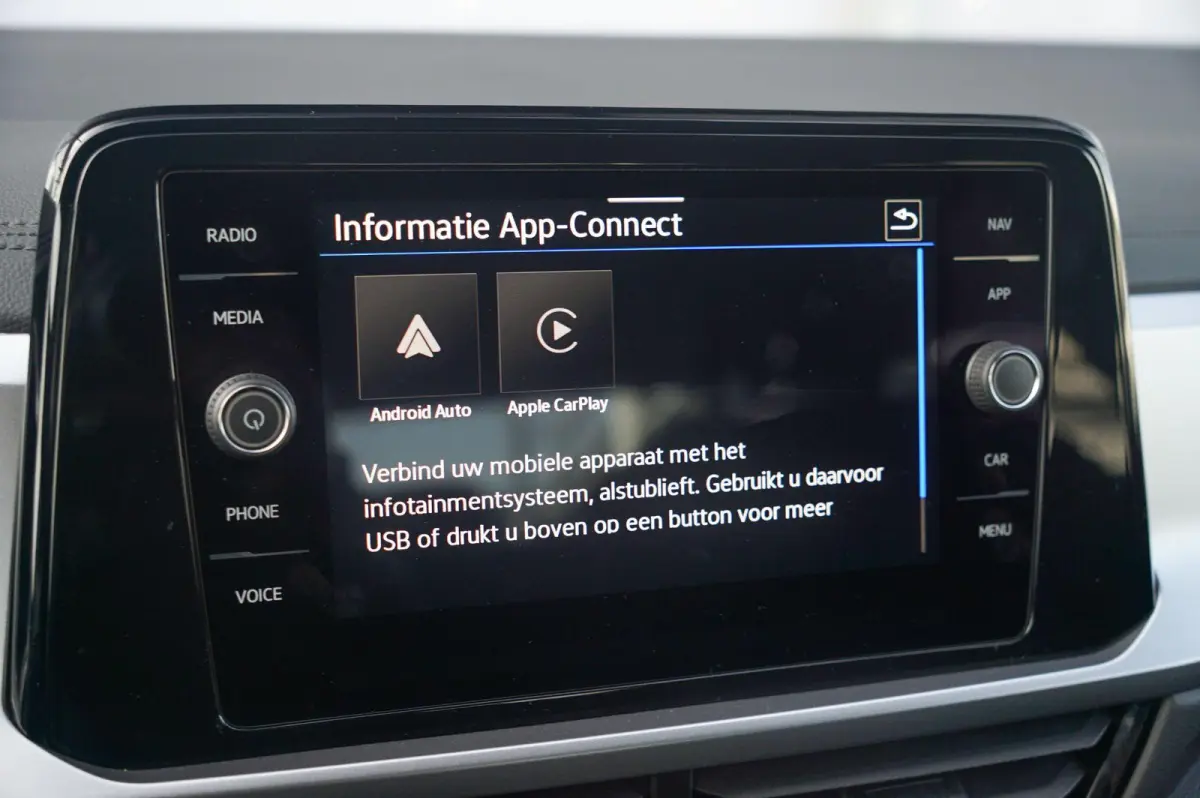 1.0 TSI 115pk Life Edition | Achteruitrijcamera | Apple Carplay & Android Auto | Climatronic