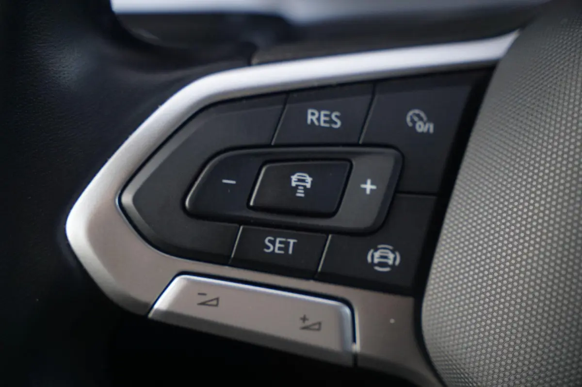 1.0 TSI 115pk Life Edition | Achteruitrijcamera | Apple Carplay & Android Auto | Climatronic