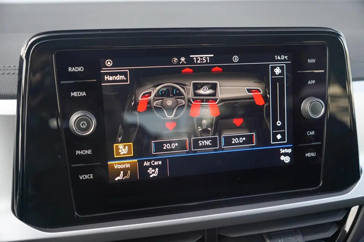 1.0 TSI 115pk Life Edition | Achteruitrijcamera | Apple Carplay & Android Auto | Climatronic