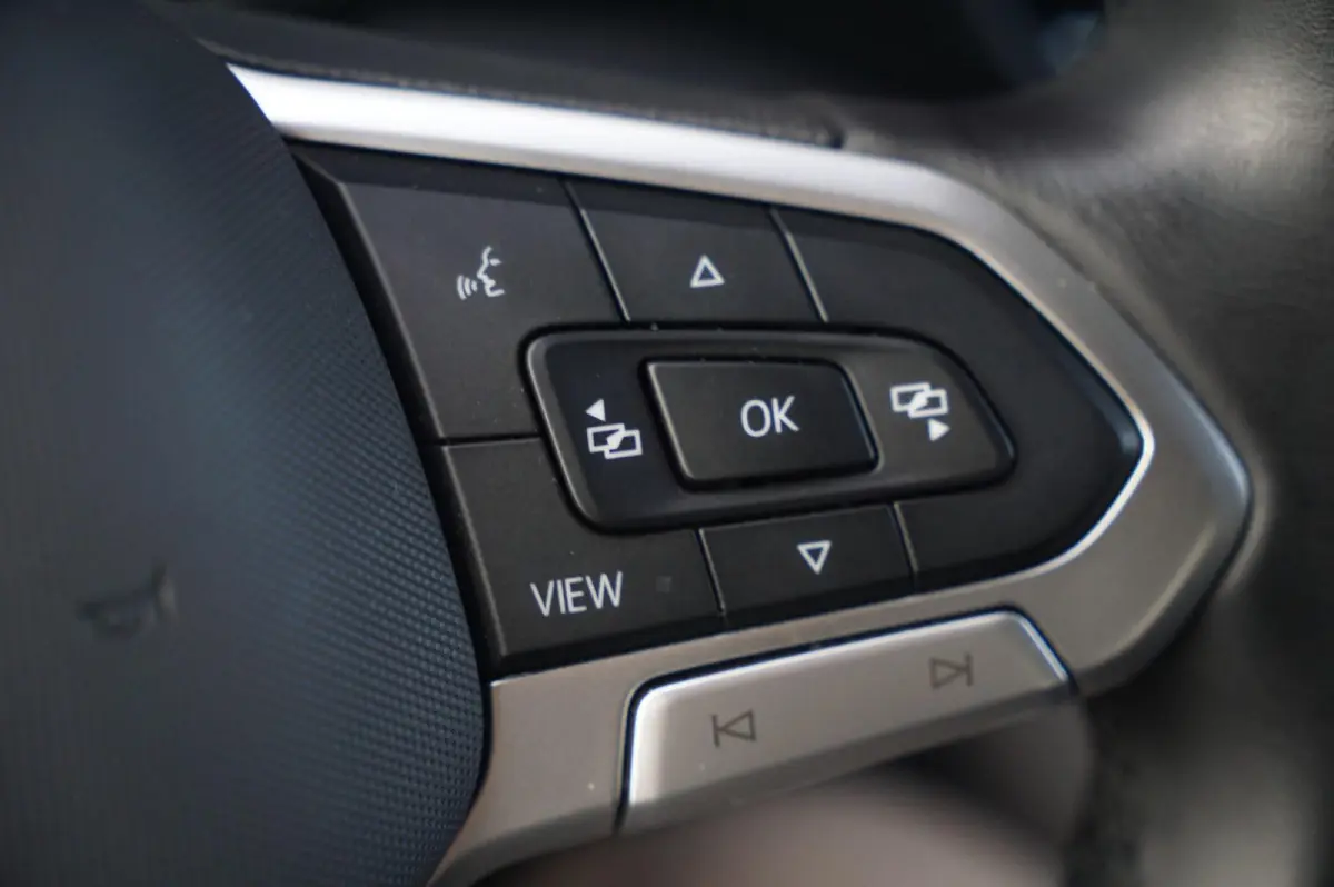 1.0 TSI 115pk Life Edition | Achteruitrijcamera | Apple Carplay & Android Auto | Climatronic