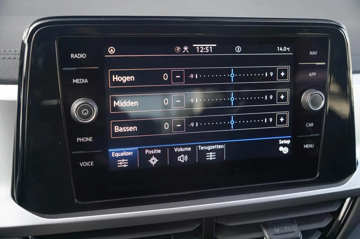 1.0 TSI 115pk Life Edition | Achteruitrijcamera | Apple Carplay & Android Auto | Climatronic