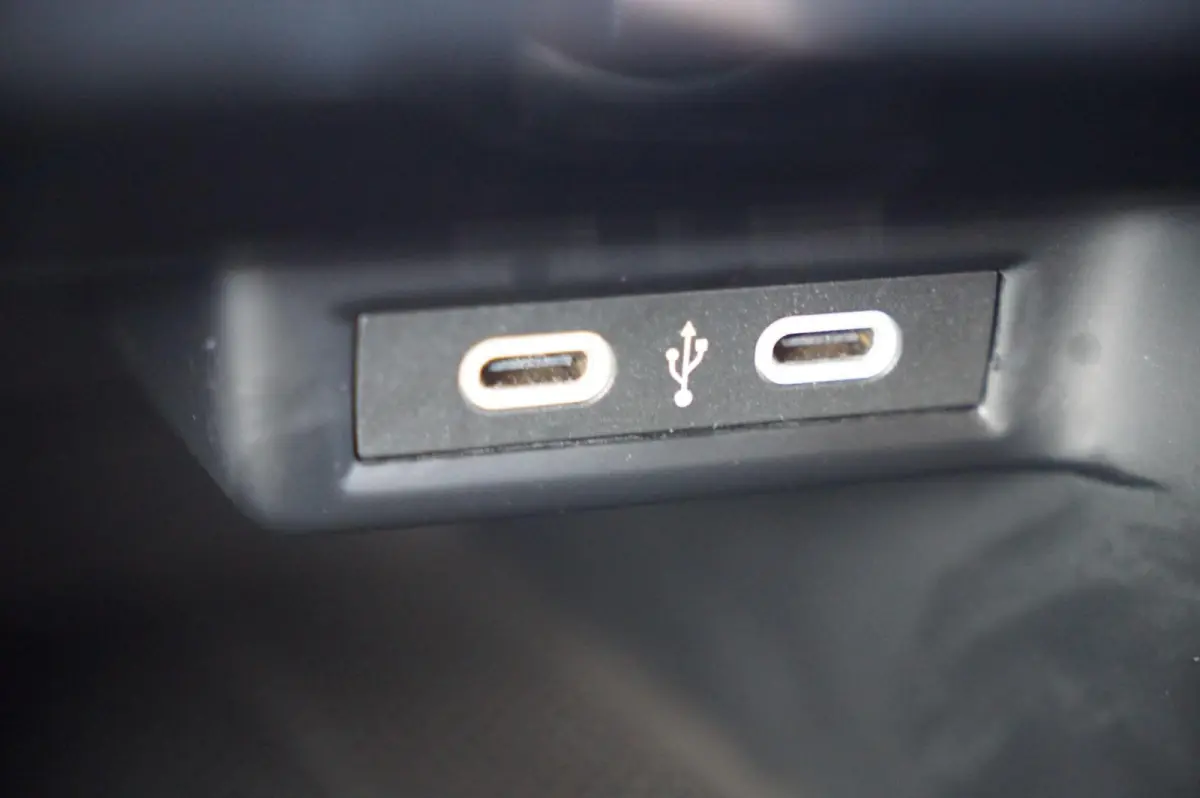 1.0 TSI 115pk Life Edition | Achteruitrijcamera | Apple Carplay & Android Auto | Climatronic