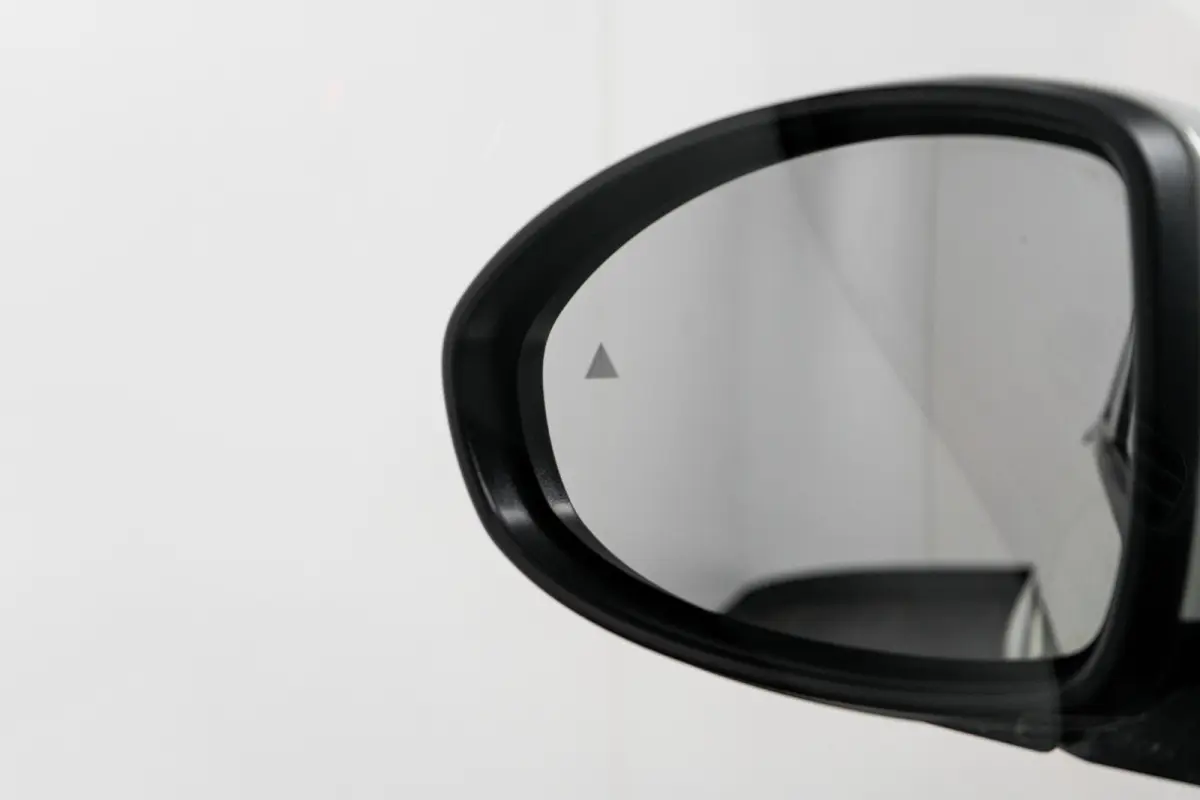 Icon 42 kWh | Stoelverwarming | Achteruitrijcamera | Dodehoekdetectie | Navi By App | !!