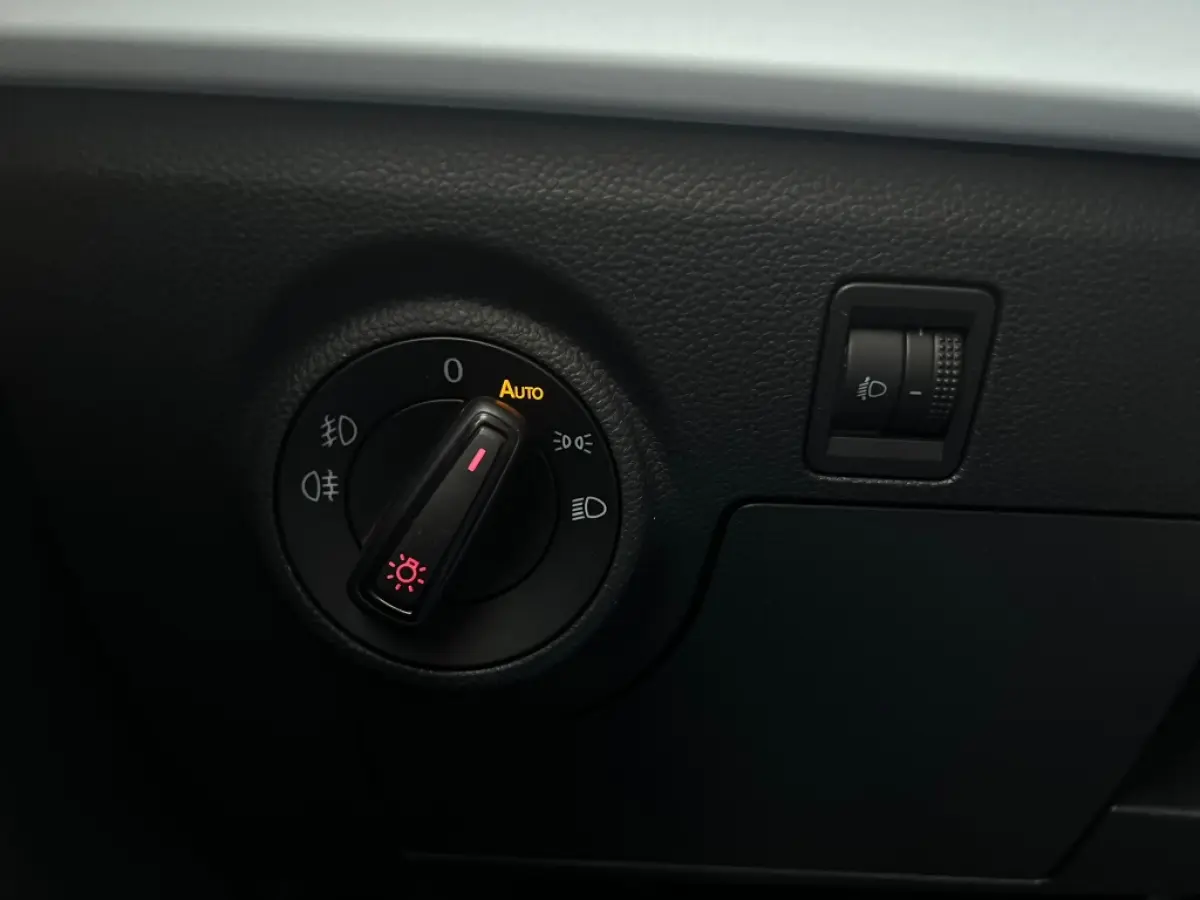 1.0TSI 95pk Style | Carplay | DAB+ | LED | Cruise