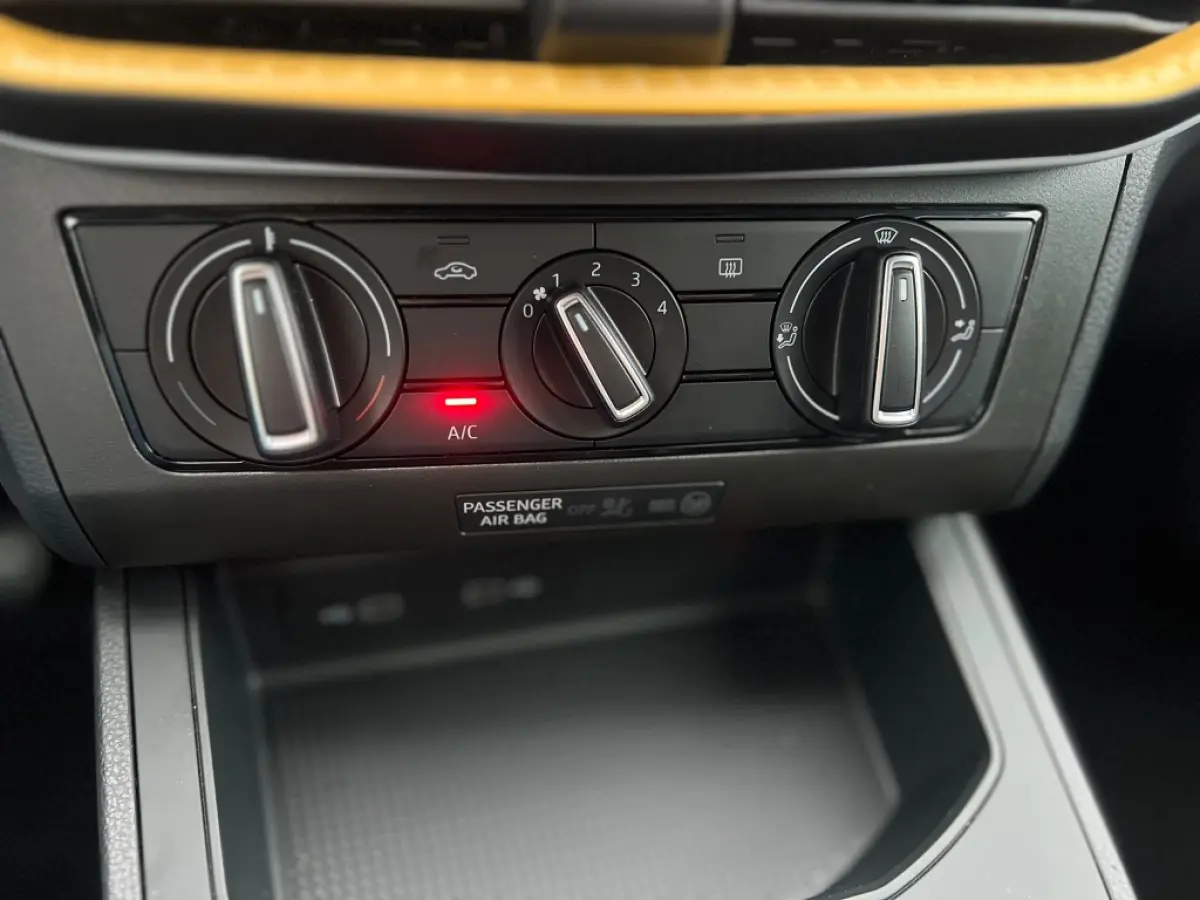 1.0TSI 95pk Style | Carplay | DAB+ | LED | Cruise