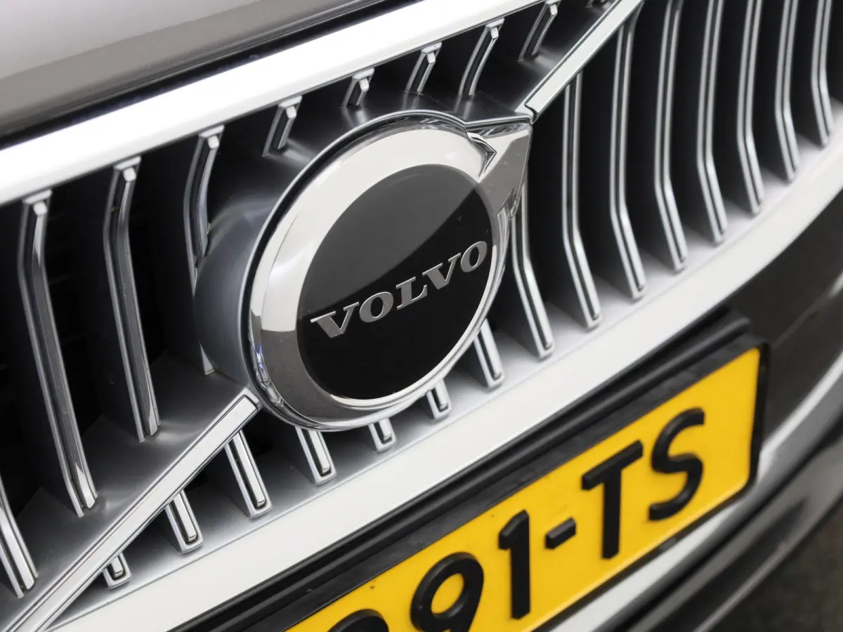 2.0 T6 AWD Inscription Expression