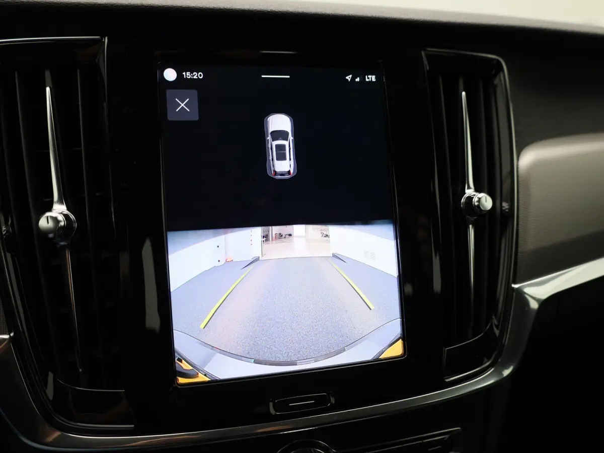 2.0 T6 AWD Inscription Expression