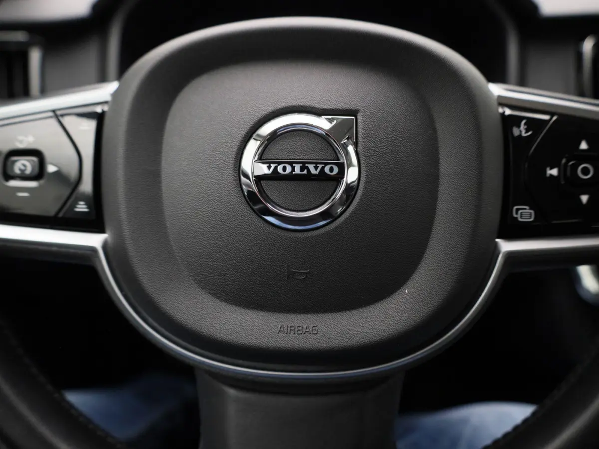2.0 T6 AWD Inscription Expression