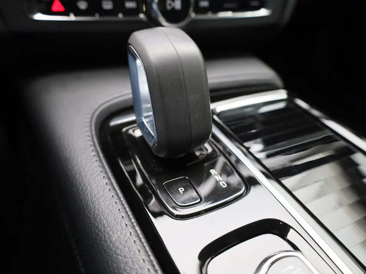 2.0 T6 AWD Inscription Expression