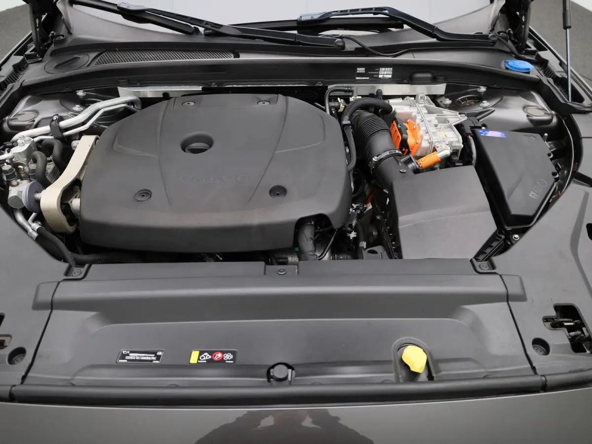 2.0 T6 AWD Inscription Expression