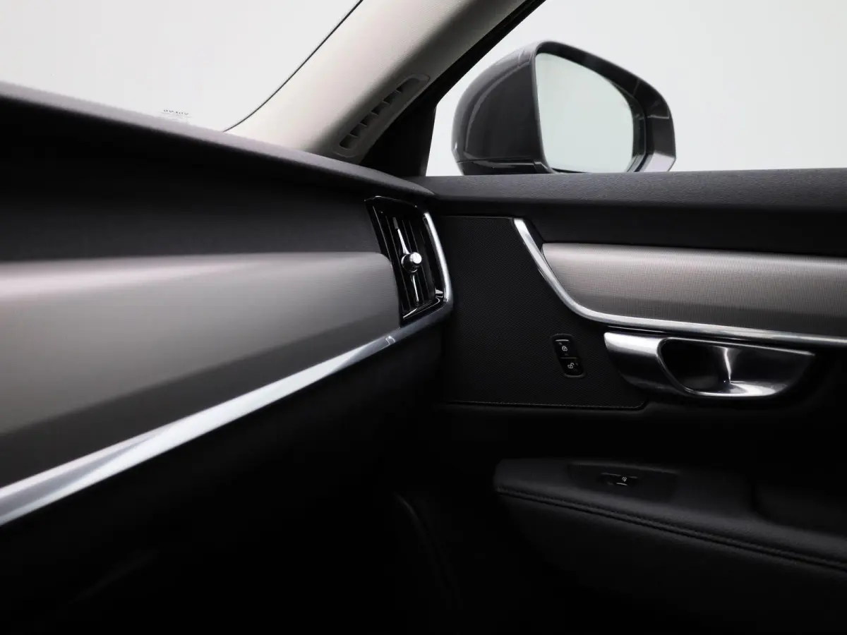 2.0 T6 AWD Inscription Expression