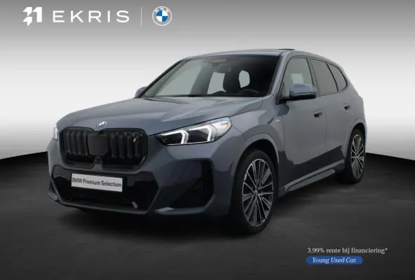 xDrive30 M Sportpakket | Innovation Pack | Comfort Pack | Travel Pack | Stuurwielrand verwarmd | Panoramadak | Elektrisch Verstelbare Sportstoelen | Driving Assistant Professional | Head Up 