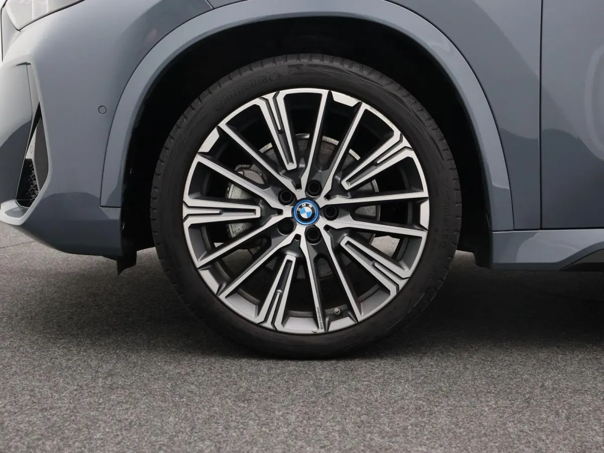 xDrive30 M Sportpakket | Innovation Pack | Comfort Pack | Travel Pack | Stuurwielrand verwarmd | Panoramadak | Elektrisch Verstelbare Sportstoelen | Driving Assistant Professional | Head Up 