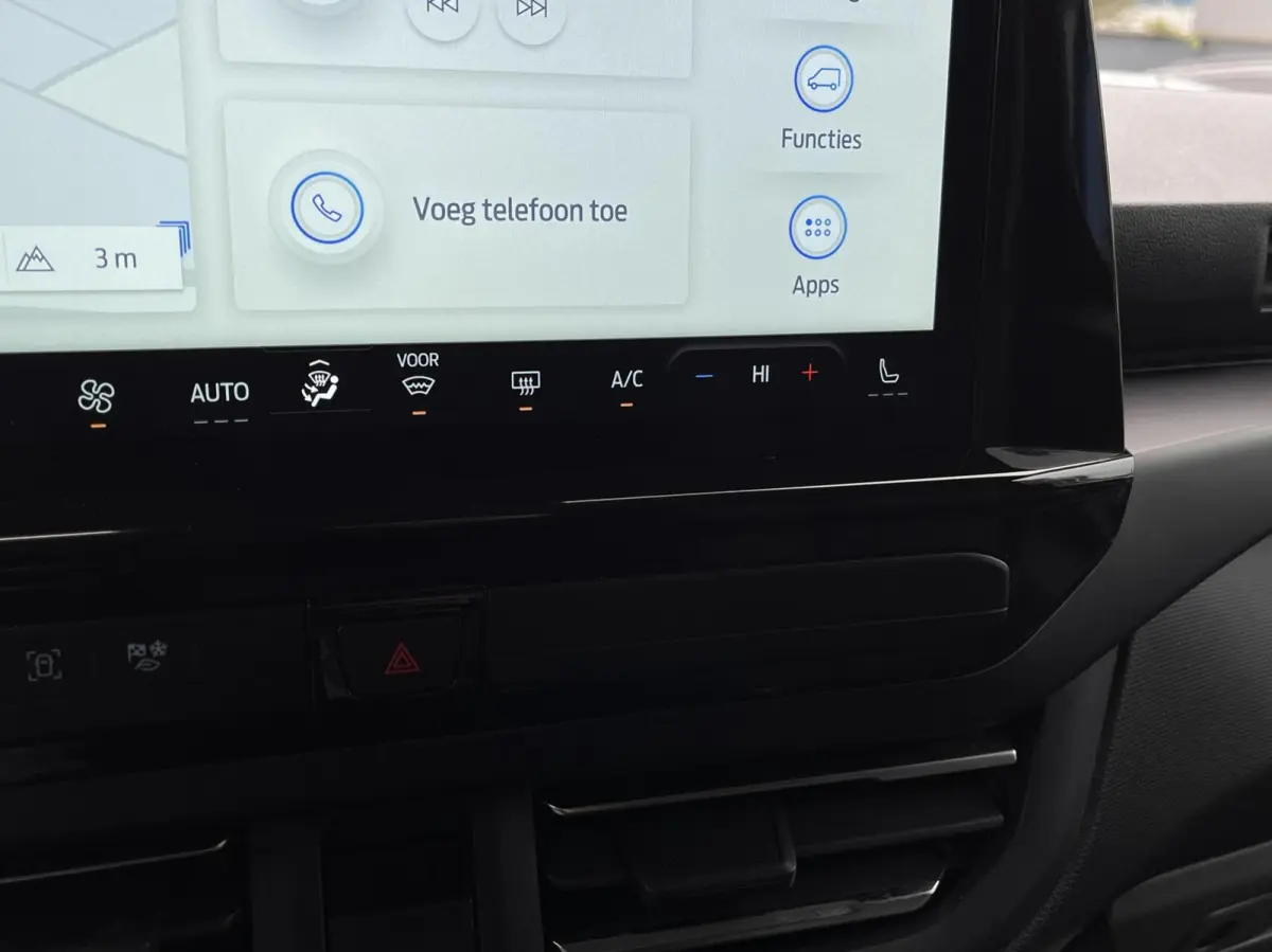 Tourneo 340 2.5 PHEV L2H1 Titanium X 233PK Emissiezonevrij!! Ex. BTW/incl. BPM 8Pers. Adaptieve Cruise Winterpack VOL leder 8 zitplaatsen verschuif/uitneembare stoelen Adaptieve Cruise Clima