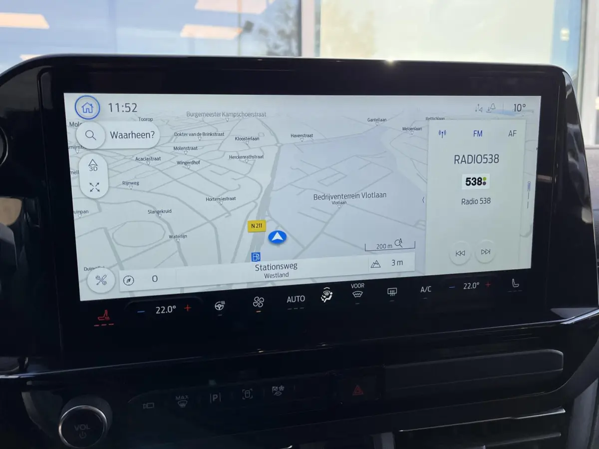 Tourneo 340 2.5 PHEV L2H1 Titanium X 233PK Emissiezonevrij!! Ex. BTW/incl. BPM 8Pers. Adaptieve Cruise Winterpack VOL leder 8 zitplaatsen verschuif/uitneembare stoelen Adaptieve Cruise Clima