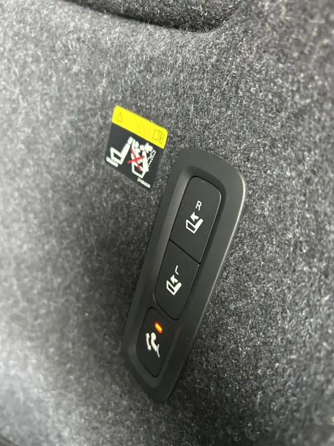 2.0 D4 AUTOMAAT 191pk AWD Intro Edition TREKHAAK (2100KG) I PANO DAK I HARMAN/KARDON
