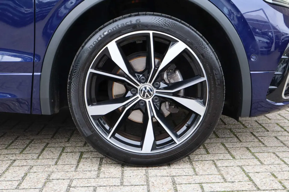 1.5 TSI 150pk DSG R-Line Business+ | Panoramadak | Trekhaak Wegklapbaar | Stoel/Stuurverwarming | Achteruitrijcamera