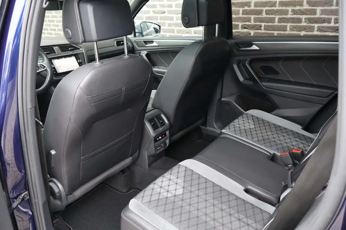 1.5 TSI 150pk DSG R-Line Business+ | Panoramadak | Trekhaak Wegklapbaar | Stoel/Stuurverwarming | Achteruitrijcamera