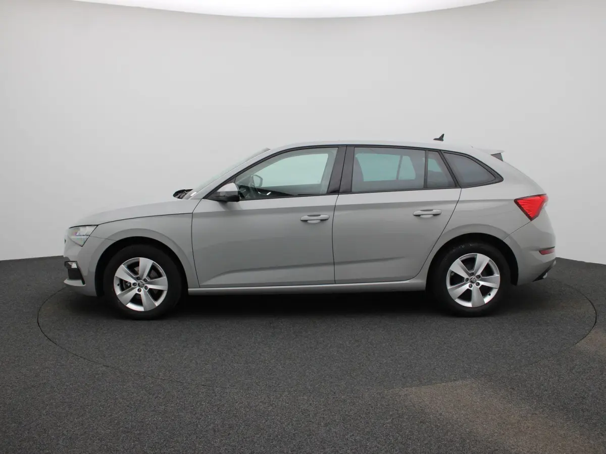 1.0 TSI Ambition | Climate Control | Apple Carplay / Android Auto | Lichtmetalen Velgen |