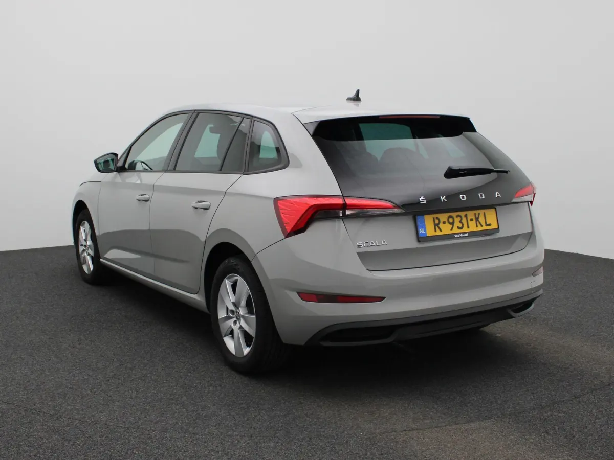 1.0 TSI Ambition | Climate Control | Apple Carplay / Android Auto | Lichtmetalen Velgen |