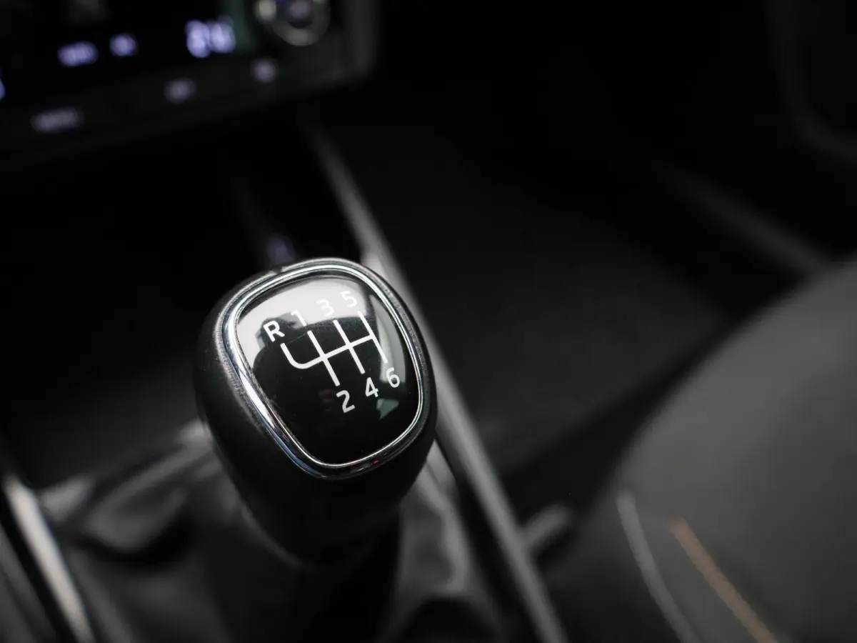 1.0 TSI Ambition | Climate Control | Apple Carplay / Android Auto | Lichtmetalen Velgen |