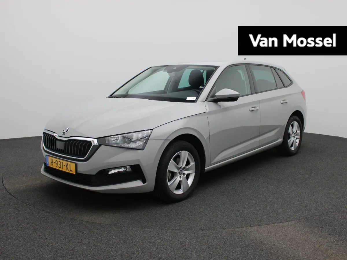 1.0 TSI Ambition | Climate Control | Apple Carplay / Android Auto | Lichtmetalen Velgen |