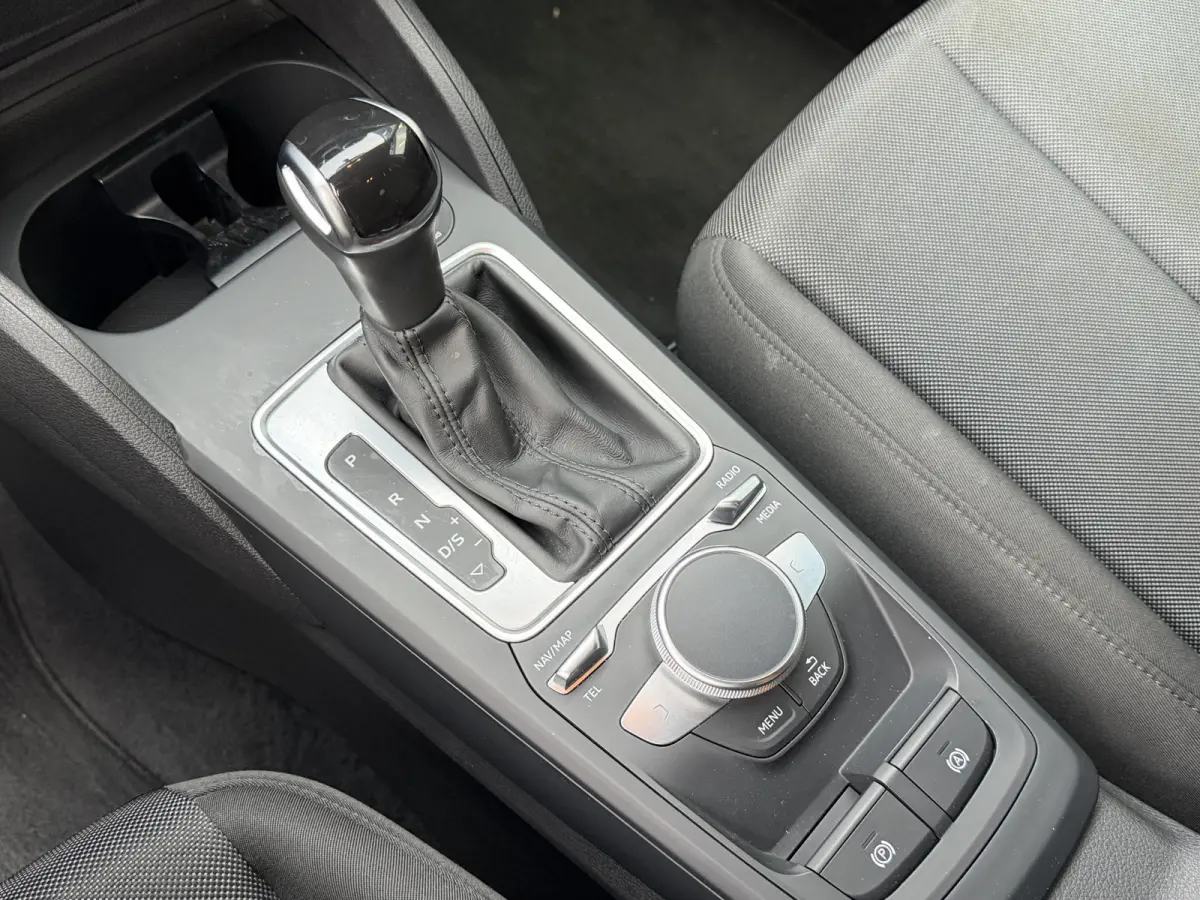 35 TFSI Business Edition Camera | App Connect