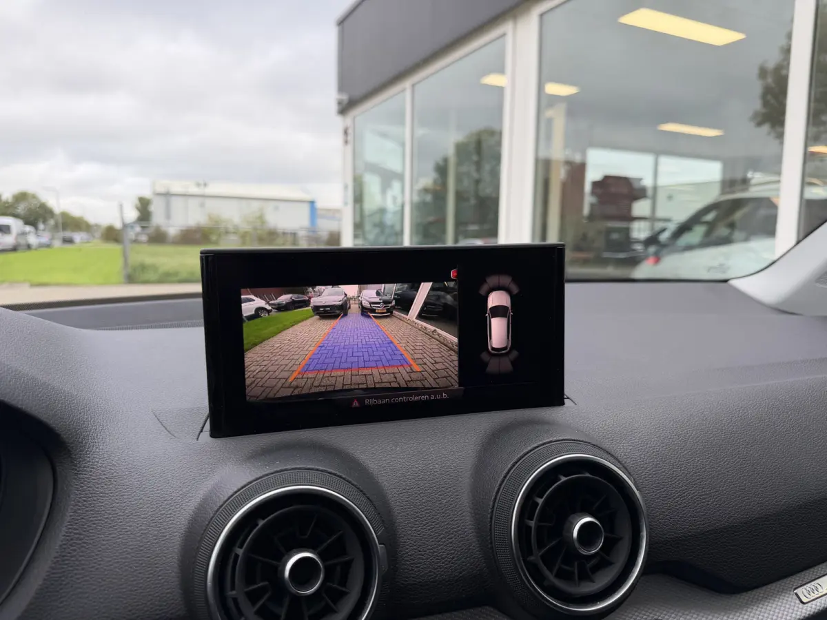 35 TFSI Business Edition Camera | App Connect