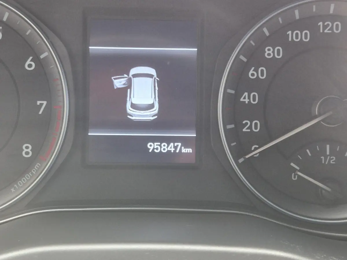 1.0 T-GDI Comfort | Navigatie via Apple carplay / Android | Trekhaak | Climate Control | Cruise Control | Licht metalen velgen