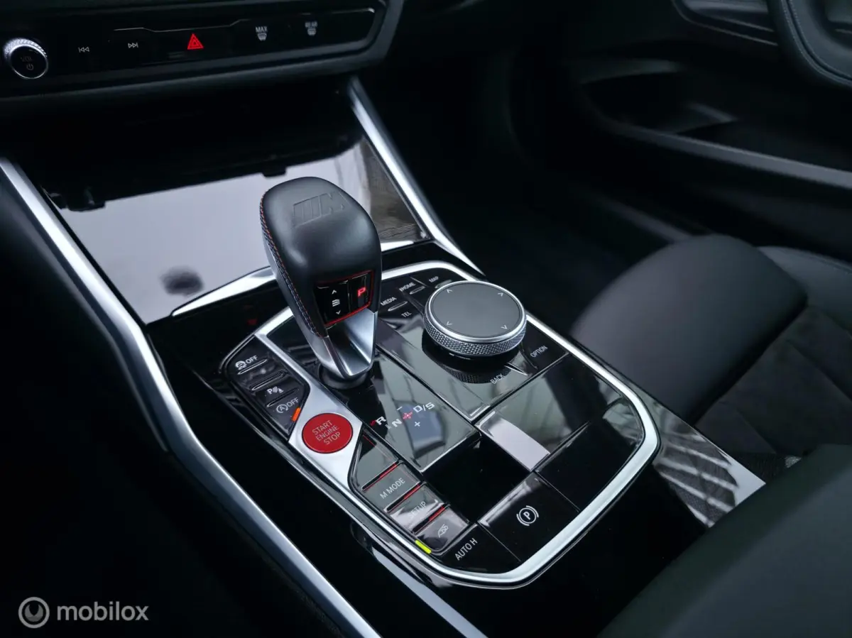 M2 / Carbon / HK Audio / Carplay / HUD
