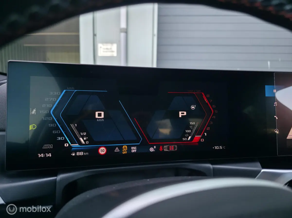 M2 / Carbon / HK Audio / Carplay / HUD