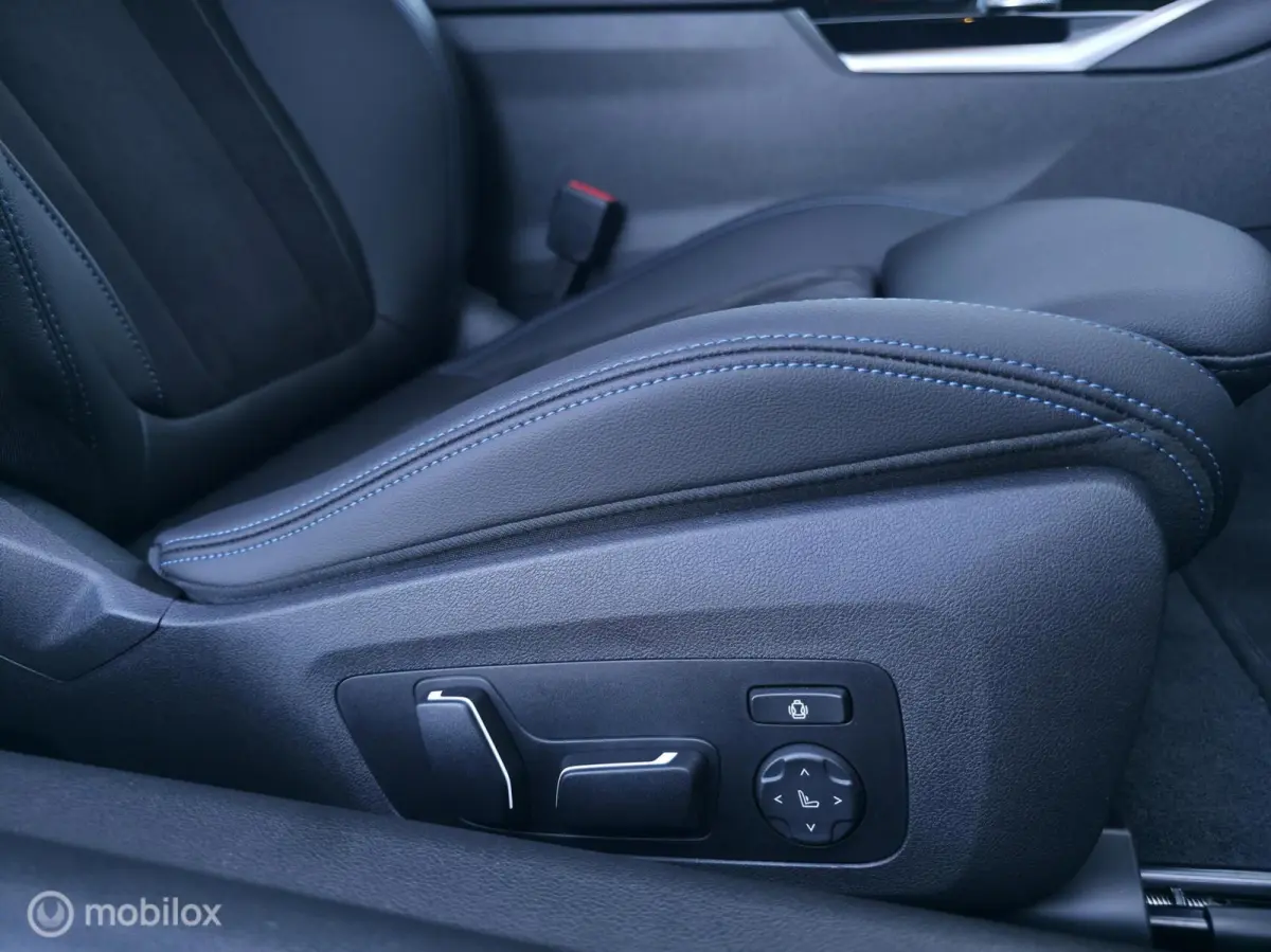 M2 / Carbon / HK Audio / Carplay / HUD