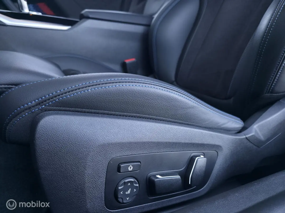 M2 / Carbon / HK Audio / Carplay / HUD