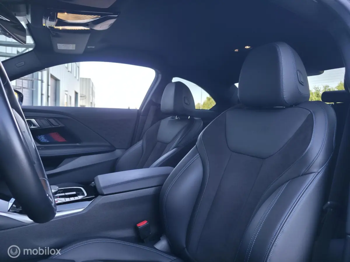 M2 / Carbon / HK Audio / Carplay / HUD