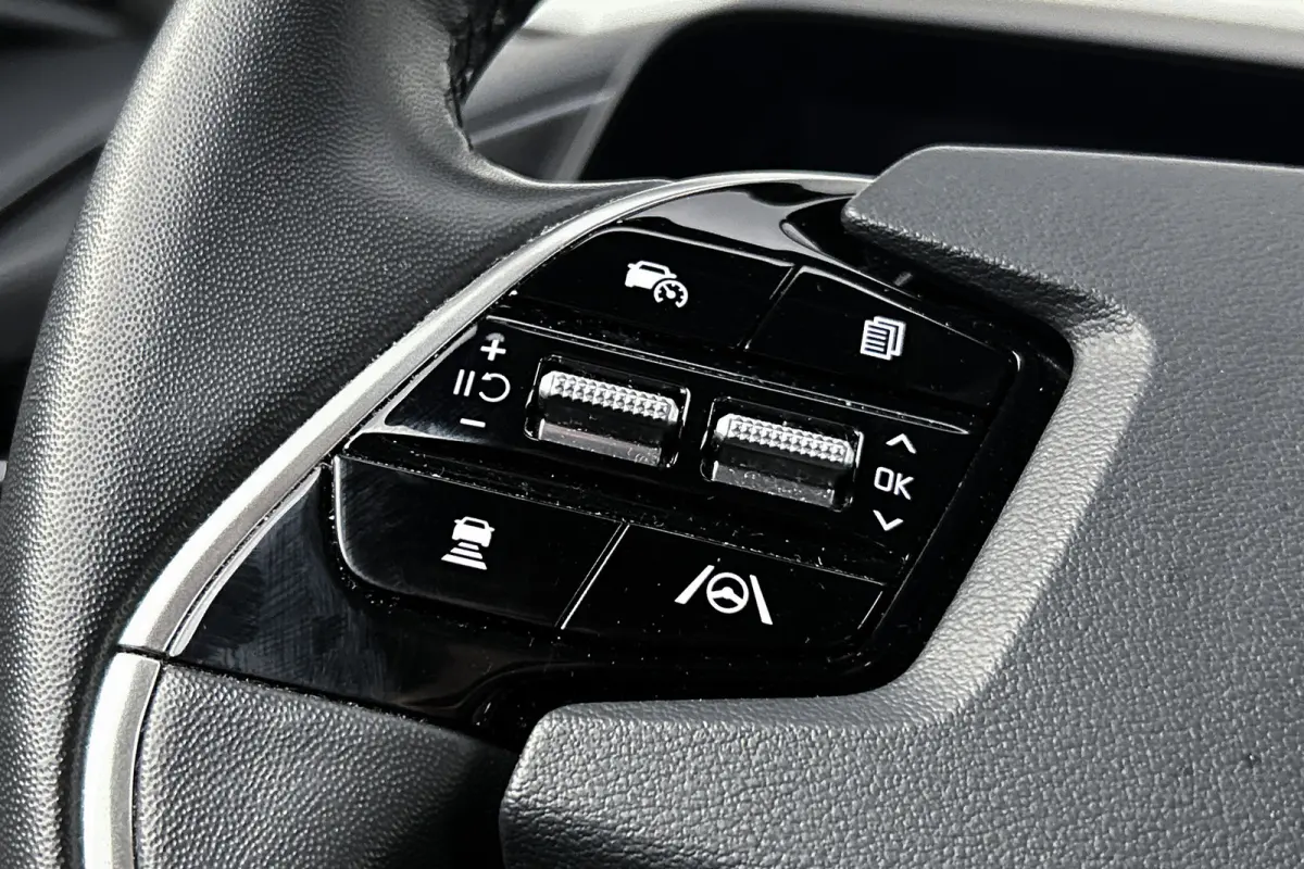 DynamicLine 64.8 kWh | Camera | Trekhaak | Adaptieve cruise control